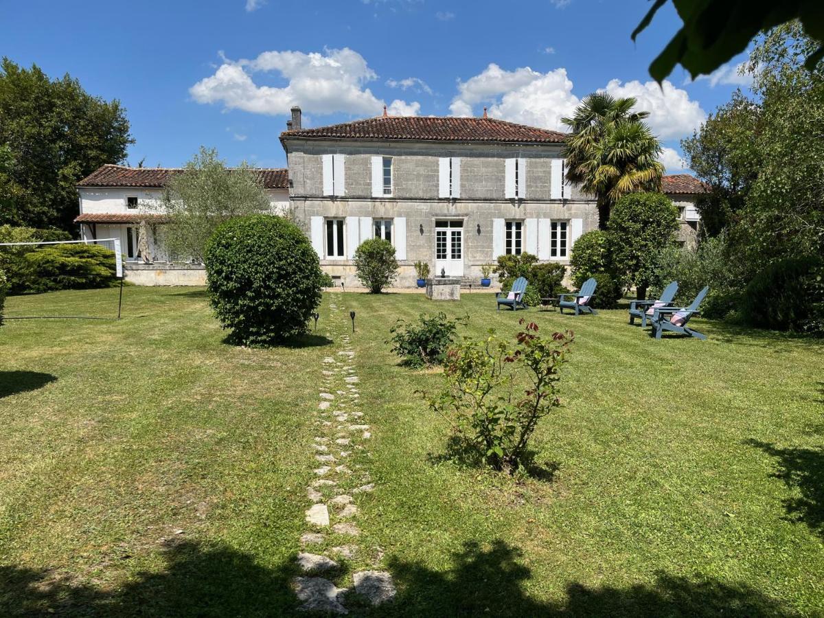 1854 Chassors Villa Luaran gambar