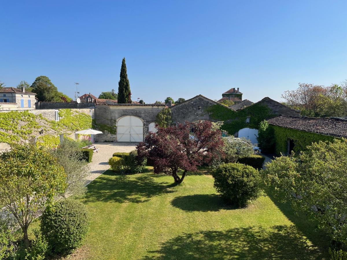 1854 Chassors Villa Luaran gambar