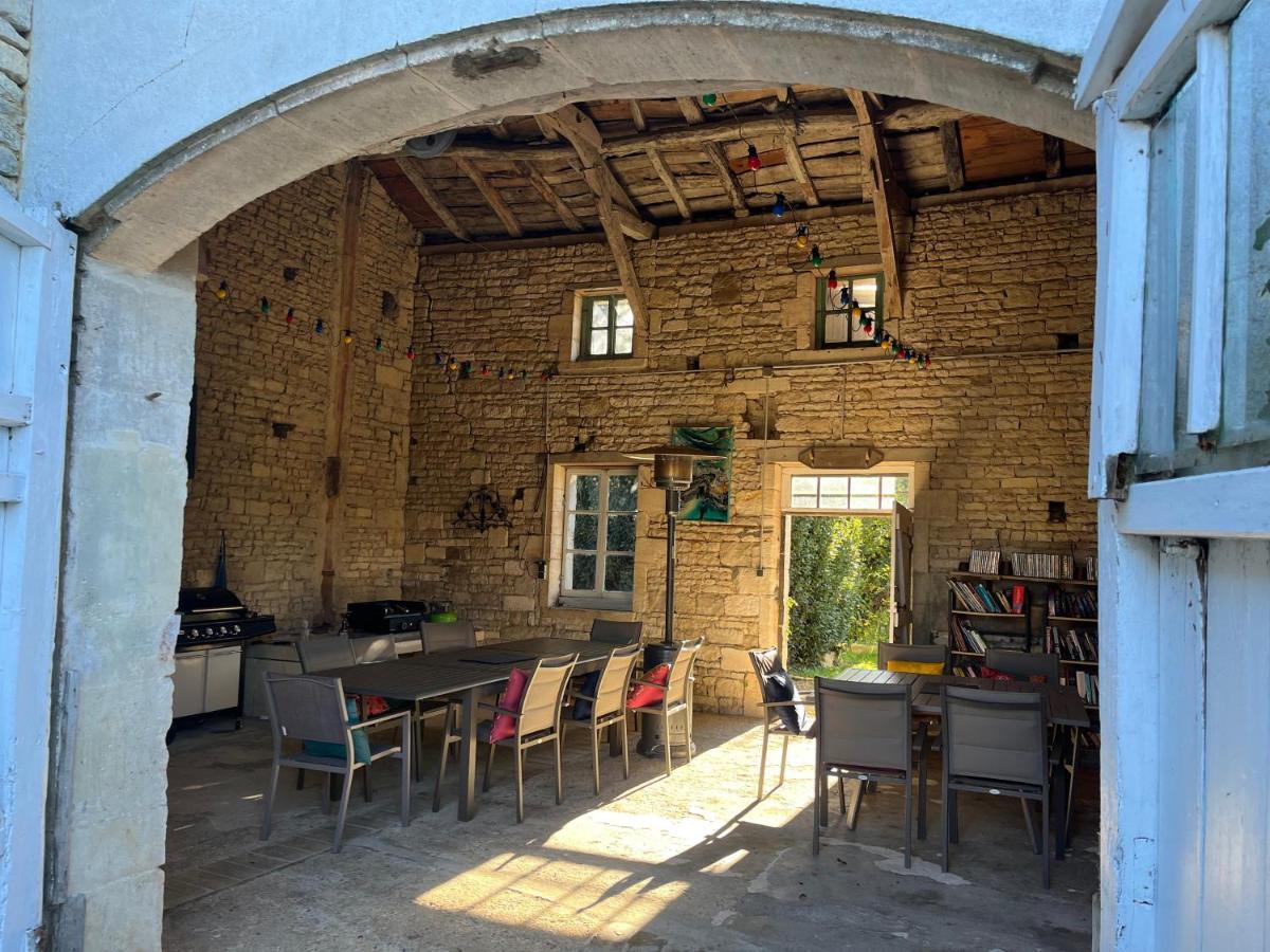 1854 Chassors Villa Luaran gambar