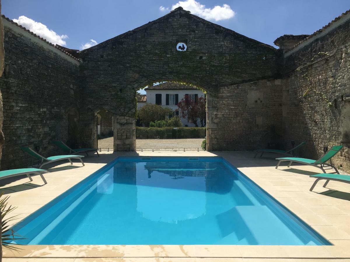 1854 Chassors Villa Luaran gambar